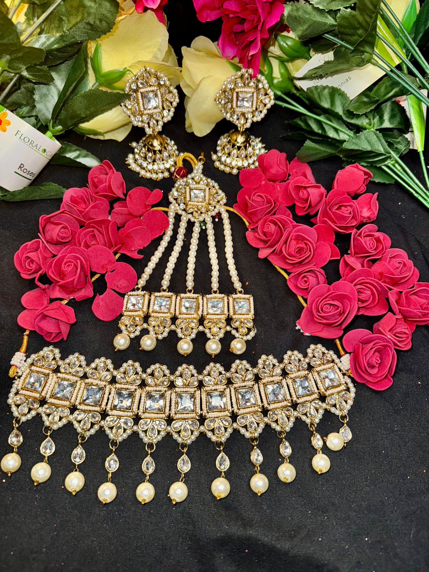 Kundan Choker set